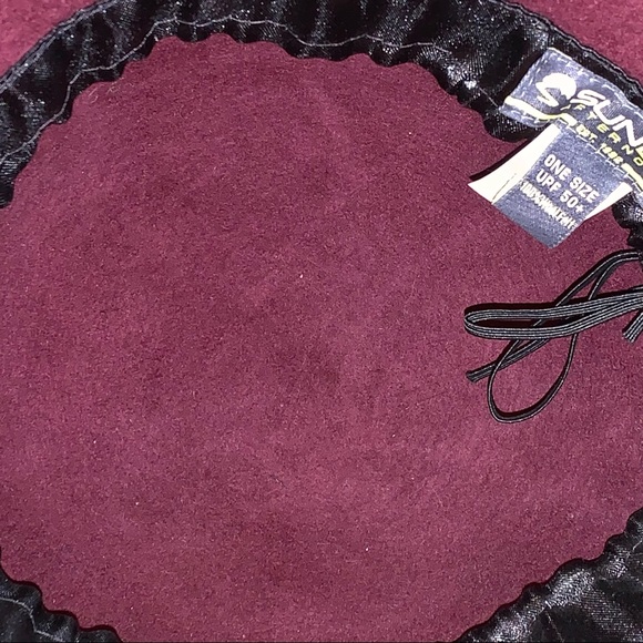 Sunday Afternoons‎ Maroon Wool Felt Cloche Hat - Picture 6 of 13